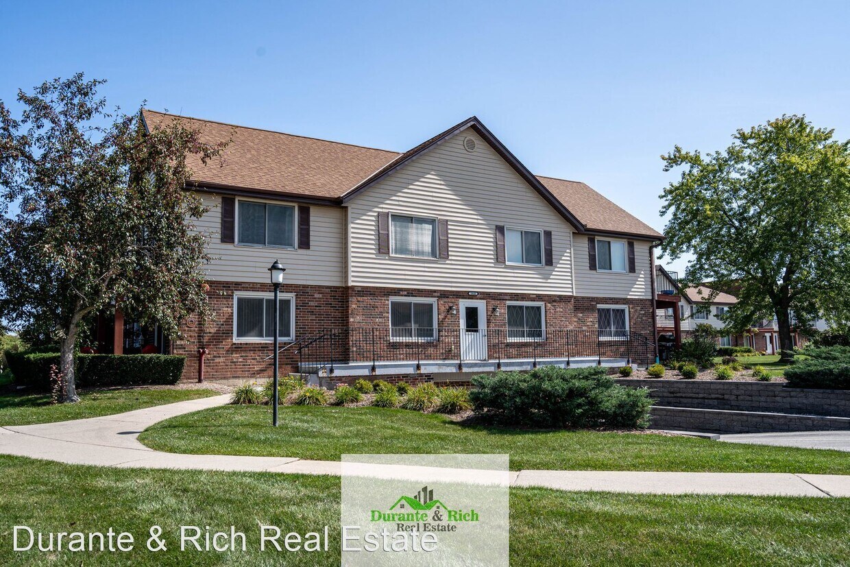 Primary Photo - 2 br, 2 bath House - 10640 N Ivy Ct