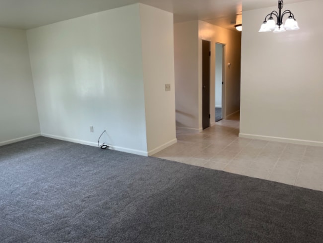 Building Photo - 4647 Croftshire Dr
