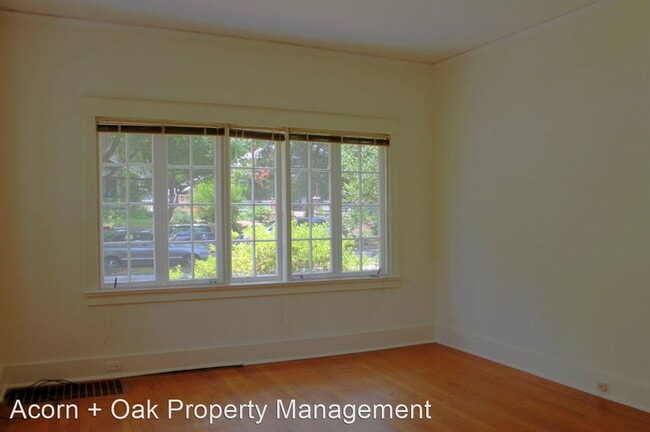 Building Photo - 3 br, 1 bath House - 911 Monmouth Ave.