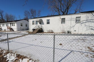 Building Photo - 2408-2410 Flint Hills Dr