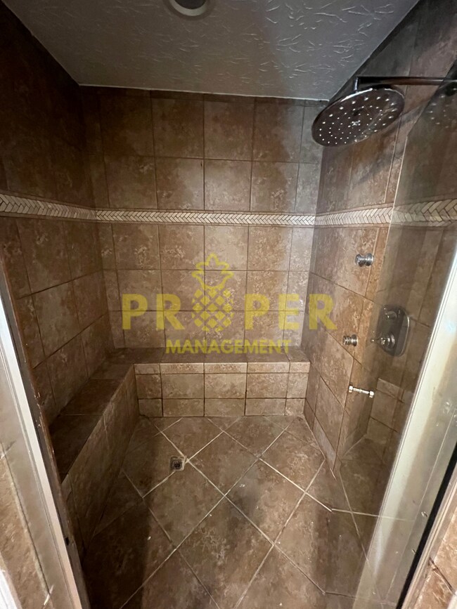 Foto del edificio - 2 bedrooms 1 bathroom house