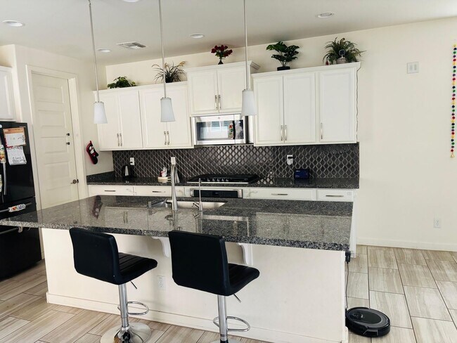 Foto del edificio - Stunning 4BR House in Chandler