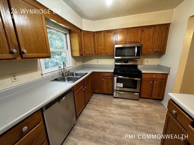 Foto del edificio - 424 Wynridge Dr