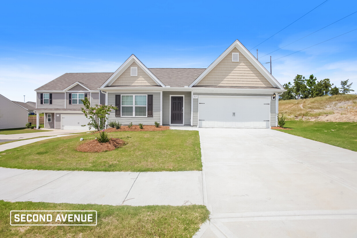 Foto principal - 317 Greenwood Valley Ct
