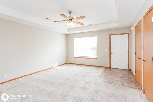 Building Photo - 207 Golfview Dr, Pleasant Hill, MO 64080