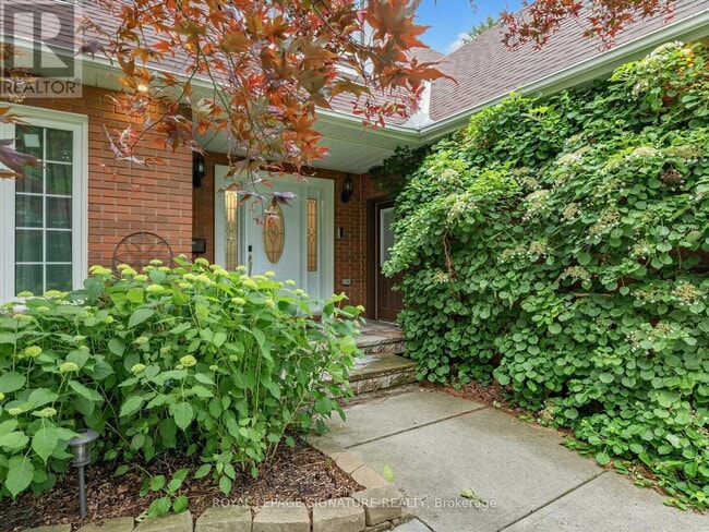 Building Photo - 1415 Avonbridge Dr