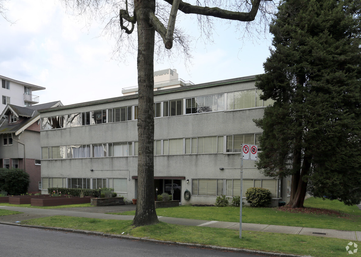 Building Photo - Birch Apartments