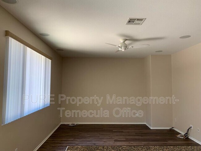 Building Photo - 27439 Woburn Ct