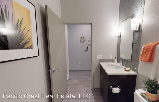 Foto del edificio - 2400 E Boston St