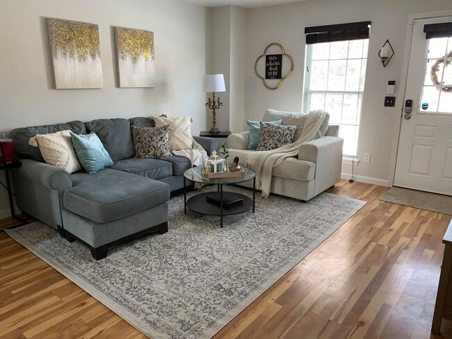 Foto del edificio - 6702 S Independence St