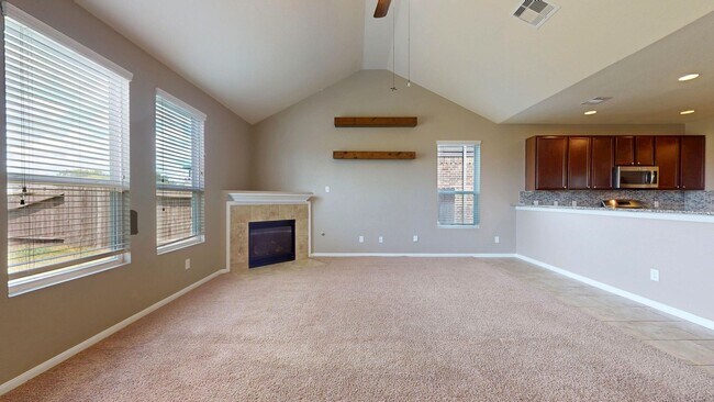 Foto del edificio - 15103 Signal Ridge Way