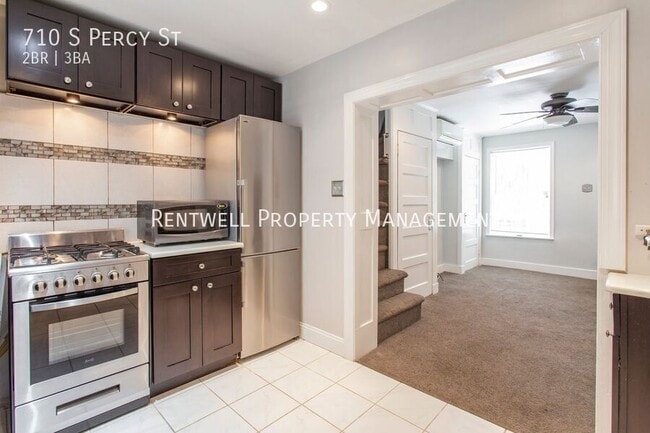 Building Photo - 710 S Percy St