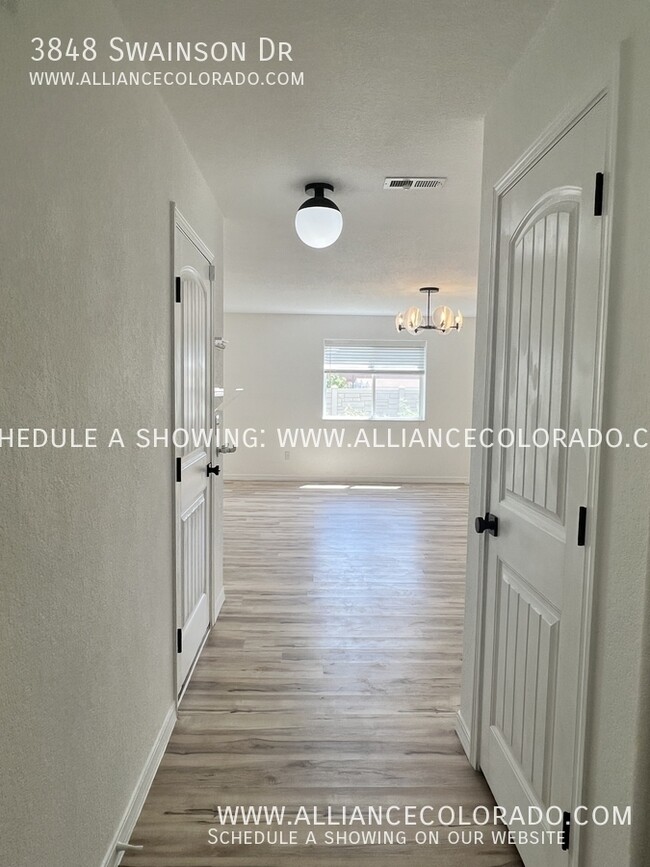 Building Photo - 3848 Swainson Dr