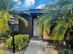 Building Photo - 2143 St Marteen Ct