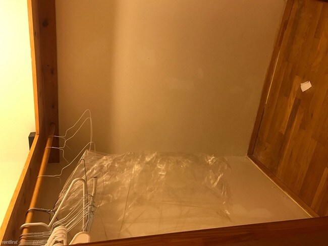 Building Photo - 85100 66th Ave