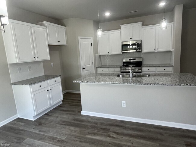 Building Photo - 3 br, 2.5 bath House - 4016 Stoneygreen Lane
