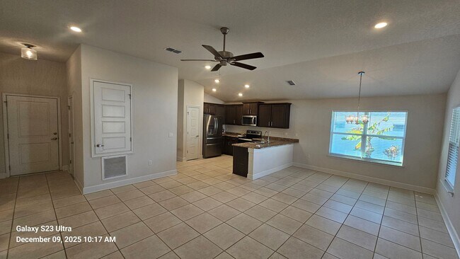 Foto del edificio - Warm & Inviting Home