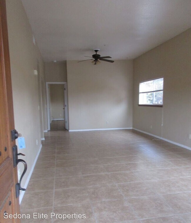 Building Photo - 3 br, 2 bath House - 130 Canyon Circle Unit 4