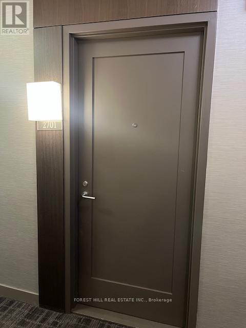 Building Photo - 310 Tweedsmuir Ave