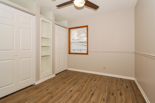 Foto del edificio - Charming 3-Bedroom, 2-Bath Home in Greenwo...