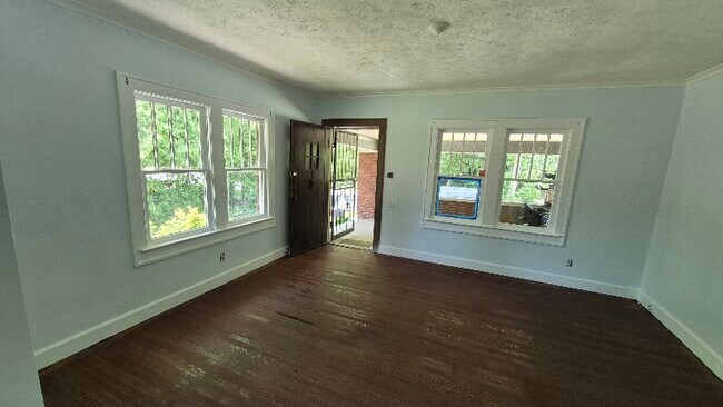 Foto del edificio - 5309 Hill St
