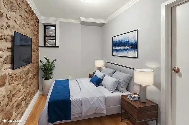 Building Photo - 248 Mott St