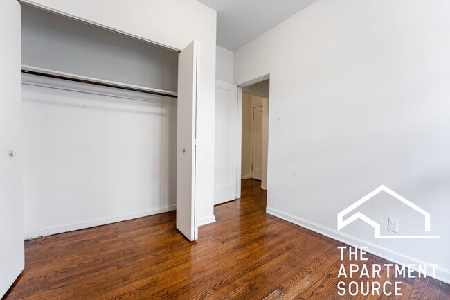 Foto del edificio - 3026 N Halsted St