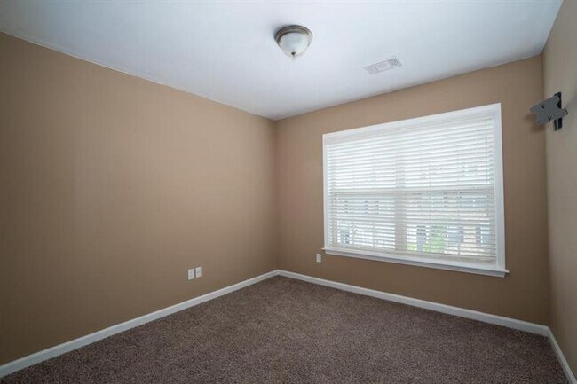 Foto del edificio - 2006 Manchester Way