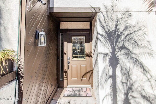 Foto del edificio - 7814 Cypress Point Ct