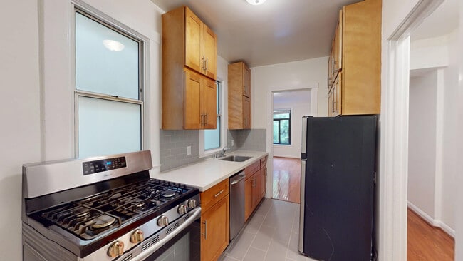 Photo - 2242 Polk St Apartment