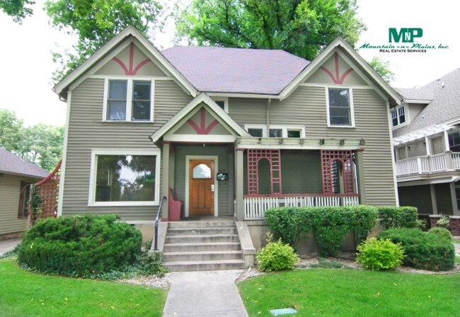 Foto del edificio - 322 W Laurel St
