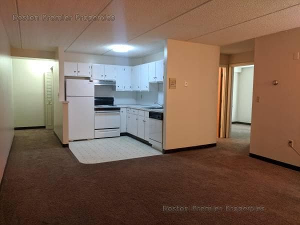 Building Photo - 176 Presidents Ln