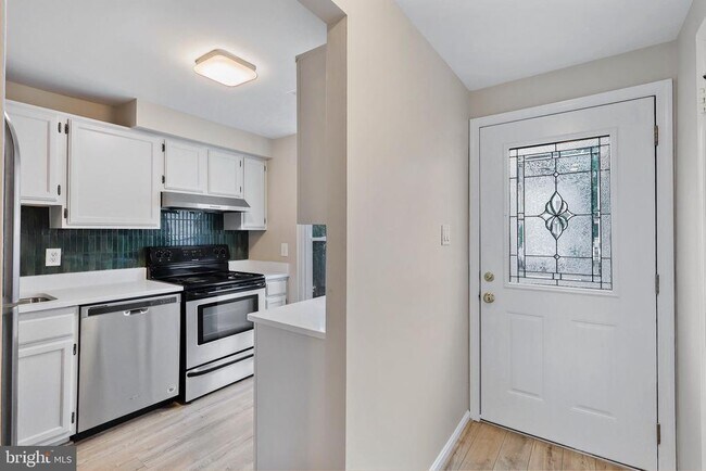 Foto del edificio - 2137 Whisper Way