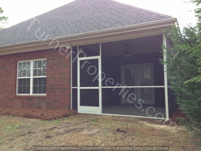 Building Photo - Upscale brick home w/bonus room Lake Carolina
