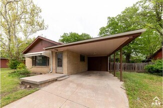 Building Photo - 1568 N Harvard Ave