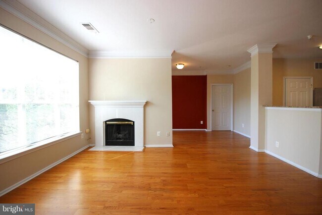 Foto del edificio - 1550 Spring Gate Dr.