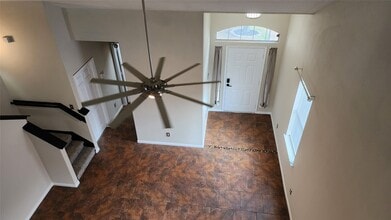 Building Photo - 3911 Falvel Cove Dr