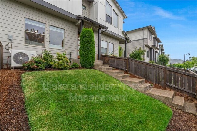 Foto del edificio - 16349 SE Sunshower Pl