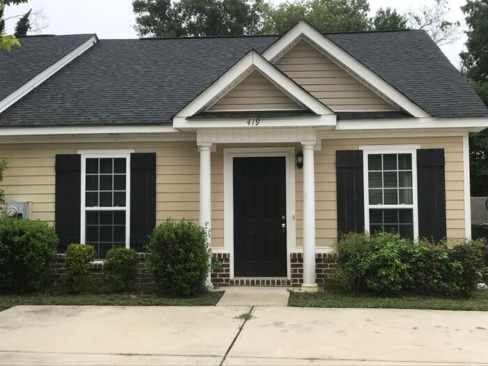 Foto principal - 419 Metz Drive - Duplex in North Augusta, SC!