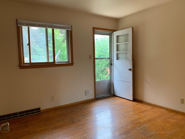 Foto del edificio - 5533 N 95th St