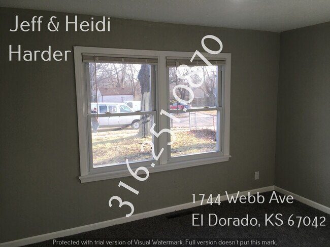 Foto del edificio - 1744 Webb Ave