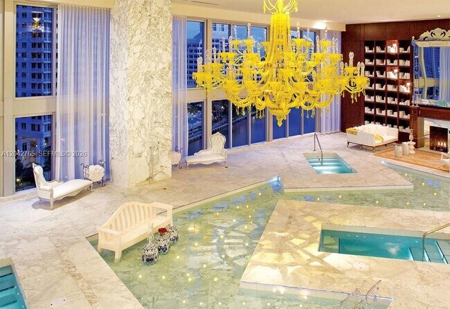Foto del edificio - 495 Brickell Ave