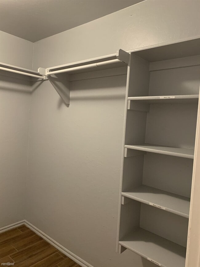 Building Photo - 3 br, 2 bath House - 8416 Southwest 49th C...