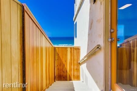 Building Photo - 3 br, 1 bath House - 739 Esplanade # 1/2