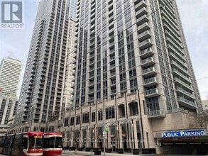 Building Photo - 761 Bay St.