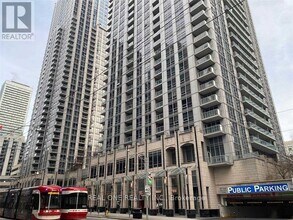 Building Photo - 761 Bay St.