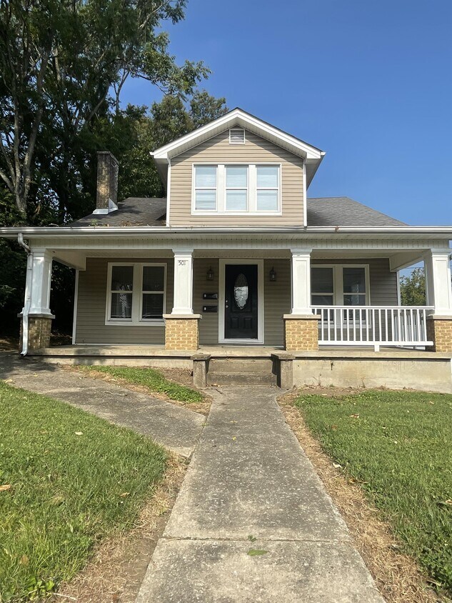 Primary Photo - 501 N 2nd St