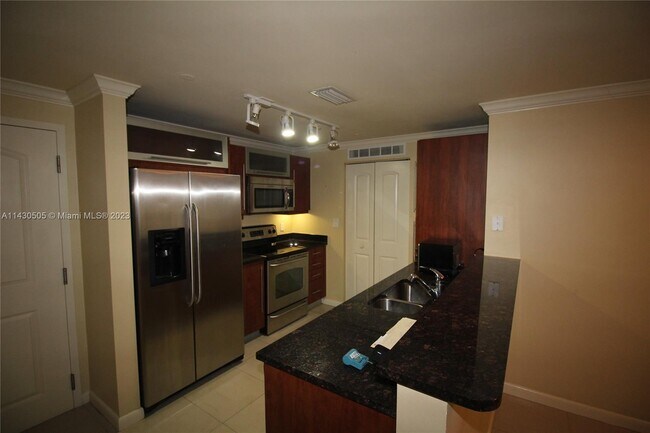 Building Photo - 7350 SW 89th St