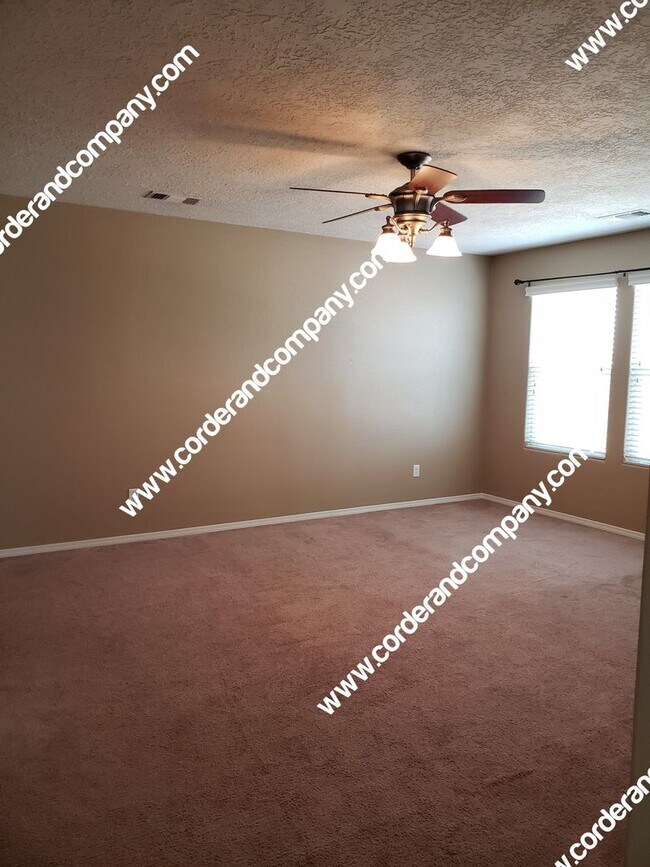 Foto del edificio - Gorgeous & Large 3 Bedroom, 2.5 Bathroom, ...