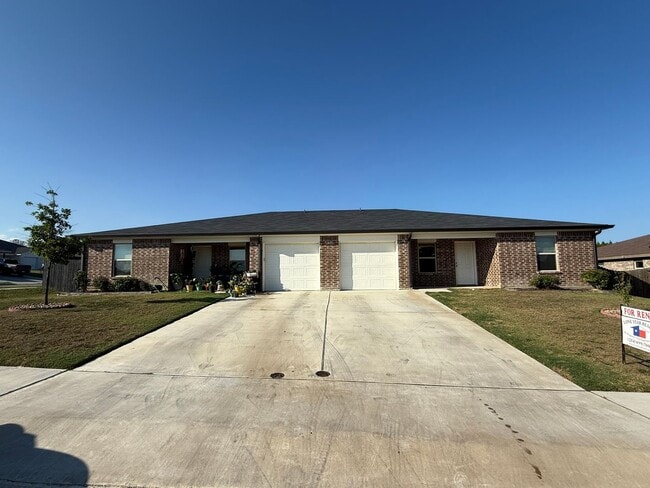 Building Photo - 1801 Emma Naylor Ct